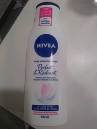 NIVEA PERFECT & RADIANT 400ML